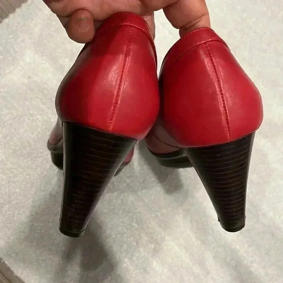 [US6] Blondo Canada Red Aquaprotect Leather Pumps  Womens Size US 6M - Picture 5 of 7